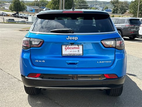 Used 2023 Jeep Compass Limited w/ Elite Group image 3