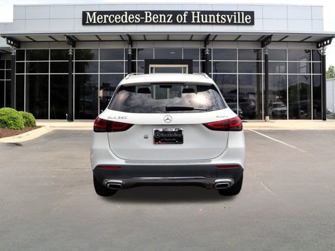 Certified 2021 Mercedes-Benz GLA 250 4MATIC w/ Premium Package image 4