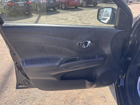 Used 2018 Nissan Versa SV w/ SV Special Edition Package image 7