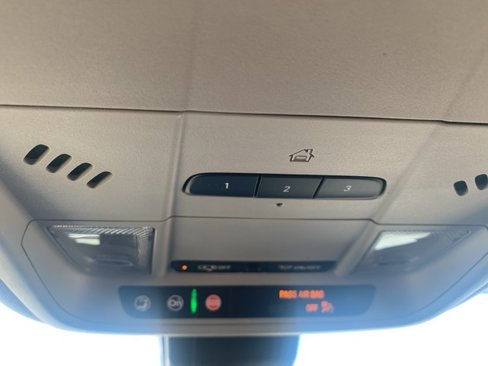 Used 2021 Chevrolet Equinox Premier image 18