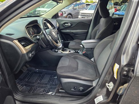 Used 2016 Jeep Cherokee Latitude w/ Safety/Convenience Group image 20