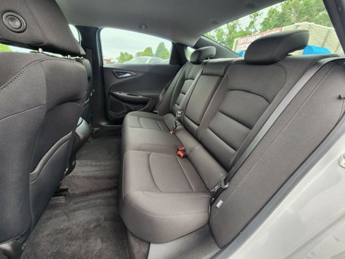 Used 2018 Chevrolet Malibu LS image 18