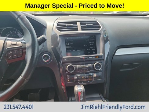 Used 2017 Ford Explorer XLT w/ Equipment Group 202A image 17