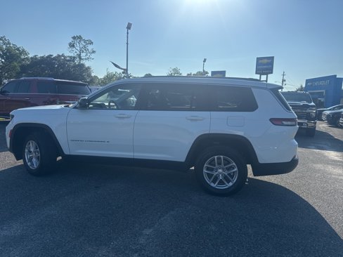 Used 2023 Jeep Grand Cherokee L Laredo image 7