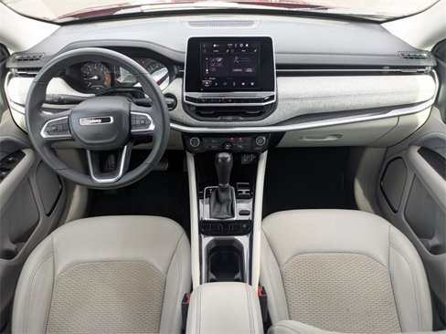 Used 2022 Jeep Compass Latitude image 15