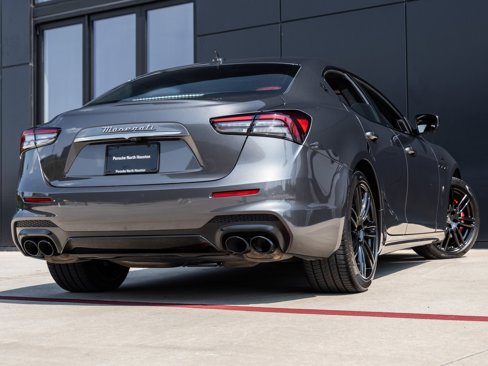 Used 2023 Maserati Ghibli Modena image 8