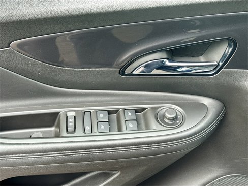 Used 2022 Buick Encore Preferred w/ Safety Package image 15
