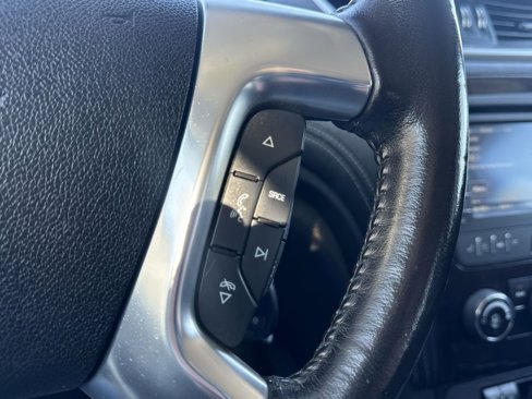 Used 2016 Chevrolet Traverse LT image 38