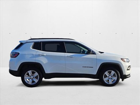 Used 2022 Jeep Compass Latitude w/ Convenience Group image 4