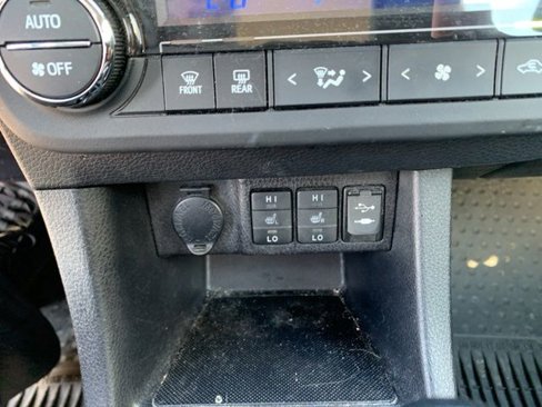 Used 2016 Toyota Corolla S Premium image 22