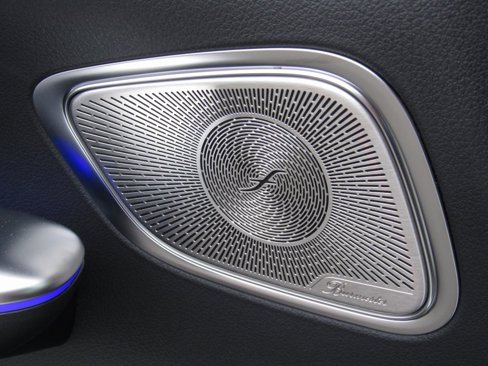 Certified 2025 Mercedes-Benz GLC 300 4MATIC image 36