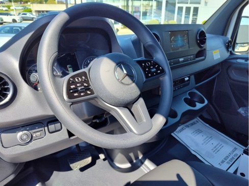 New 2024 Mercedes-Benz Sprinter 2500 image 9