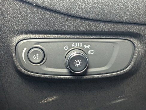 Certified 2022 Chevrolet Equinox LT image 35