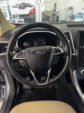 Used 2021 Ford Edge SEL image 15