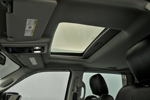 Used 2014 RAM 1500 Laramie w/ Convenience Group image 12