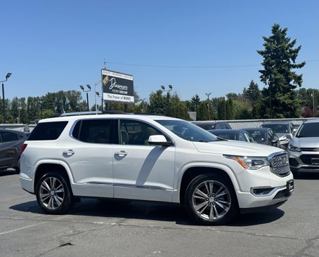 Used 2017 GMC Acadia Denali w/ Technology Package image 2