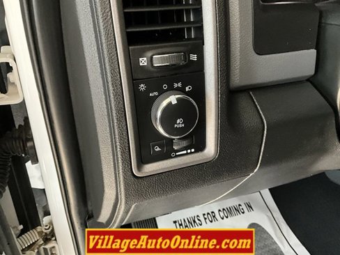 Used 2017 RAM 1500 Express image 15