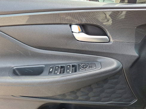 Certified 2022 Hyundai Santa Fe SEL image 12
