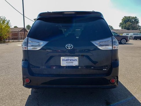 Used 2014 Toyota Sienna SE image 6