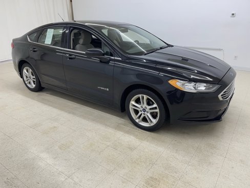 Used 2018 Ford Fusion S image 6