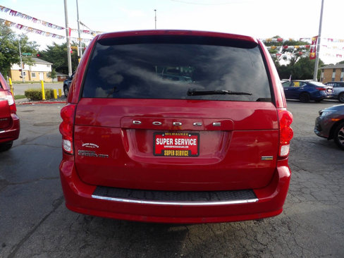 Used 2013 Dodge Grand Caravan SXT w/ Rear Park Assist Pkg image 4