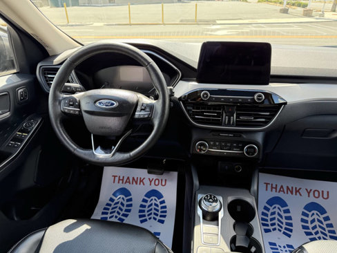 Used 2020 Ford Escape SEL image 12