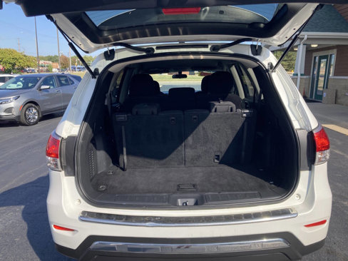 Used 2014 Nissan Pathfinder S image 21