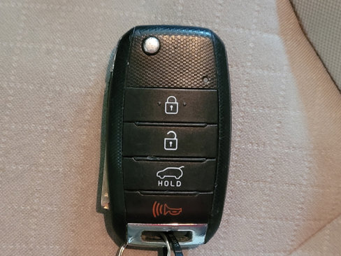 Used 2017 Kia Sorento LX w/ LX Convenience Package image 32