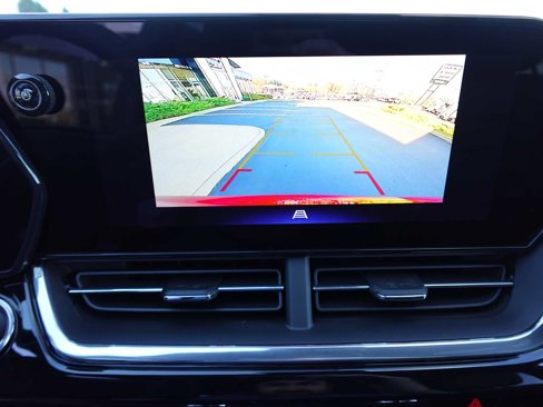 New 2025 Chevrolet Trax RS w/ Sunroof Package image 21