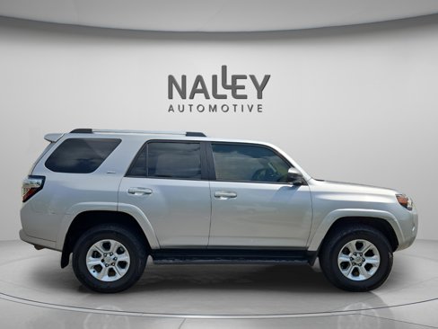Used 2020 Toyota 4Runner SR5 image 6