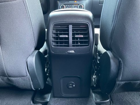 Certified 2022 Ford Escape SE w/ SE Sport Appearance Package image 39