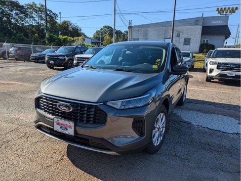 New 2025 Ford Escape Active w/ Cold Weather Package image 2