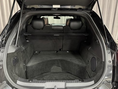 Used 2015 Lincoln MKT AWD image 32