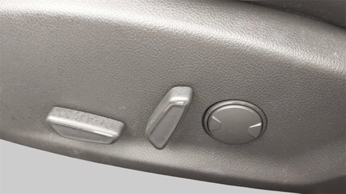 Used 2015 Ford Focus Titanium image 19
