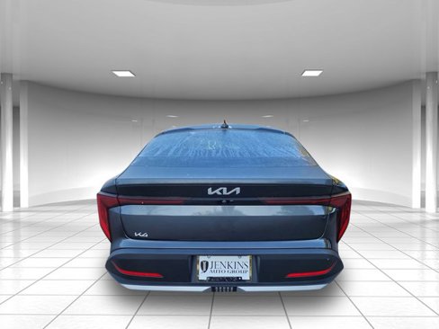 New 2025 Kia K4 LXS image 4