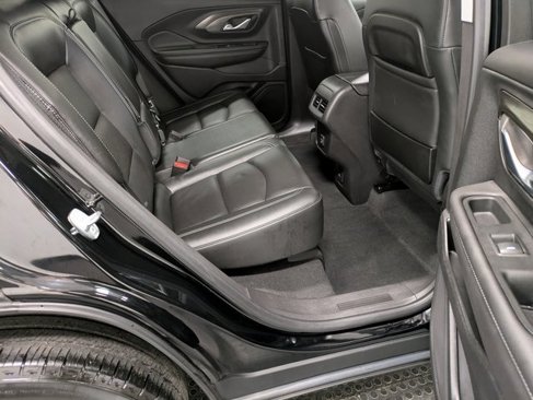 Used 2022 GMC Terrain SLT w/ Infotainment Package II image 26