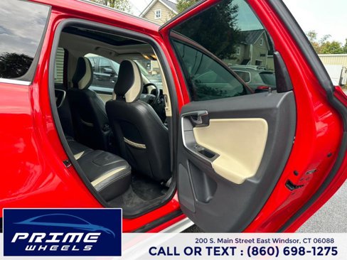 Used 2010 Volvo XC60 T6 image 12