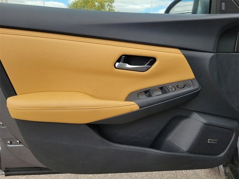 New 2025 Nissan Sentra SV w/ SV Premium Package image 18