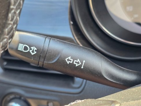 Used 2019 Buick Envision Essence image 32