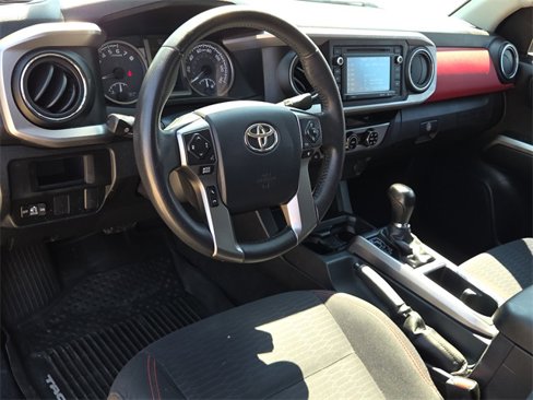 Used 2016 Toyota Tacoma SR5 image 16