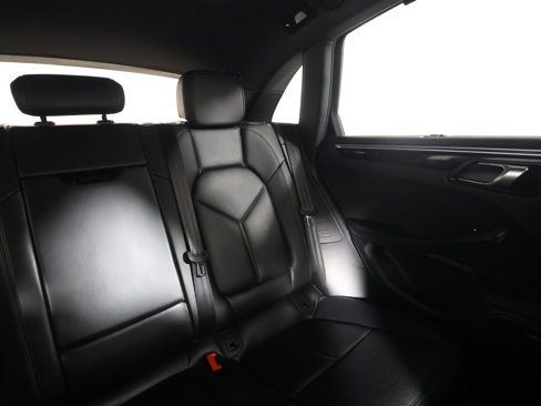 New 2024 Porsche Macan Turbo image 17