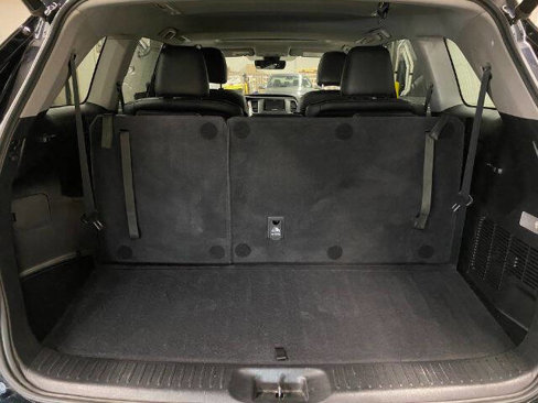 Used 2019 Toyota Highlander XLE image 20