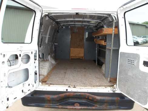 Used 2010 Ford E-250 and Econoline 250 image 46
