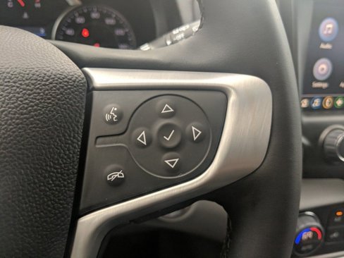 Used 2024 GMC Terrain SLT image 21