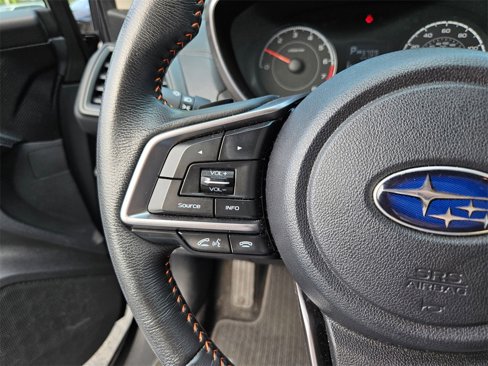 Used 2018 Subaru Crosstrek 2.0i Premium w/ Moonroof Package image 11