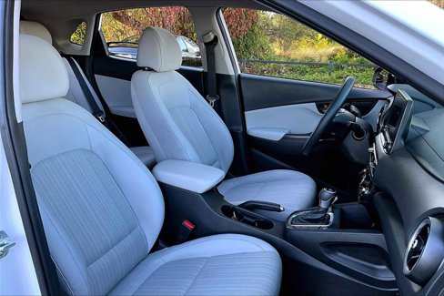 Used 2022 Hyundai Kona SEL image 8