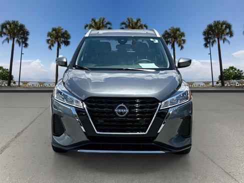 Certified 2024 Nissan Kicks SV image 2