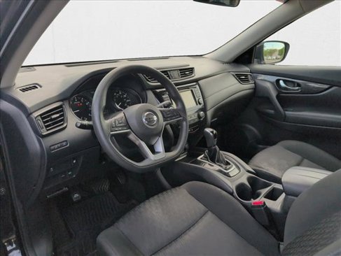 Used 2018 Nissan Rogue S image 10
