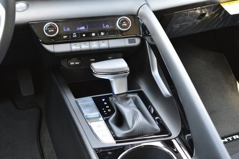 New 2025 Hyundai Elantra Blue image 29