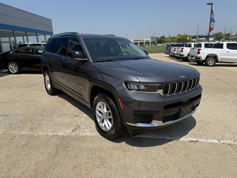 Used 2023 Jeep Grand Cherokee L Laredo image 7